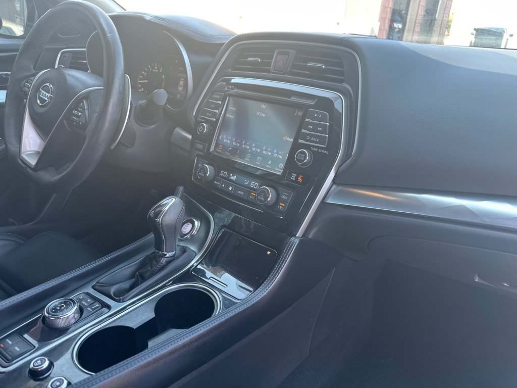 Used 2016 Nissan Maxima SR FWD image 7