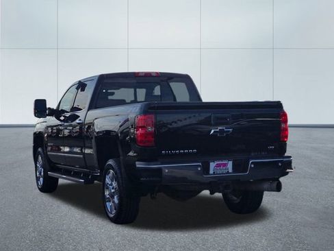 Used 2019 Chevrolet Silverado 2500 LTZ w/ Duramax Plus Package image 3
