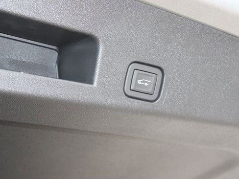 New 2026 Chevrolet Traverse LT w/ Enhanced Driving Package image 27