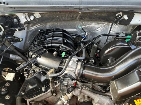 Used 2016 Ford F150 XL w/ Equipment Group 101A Mid image 11