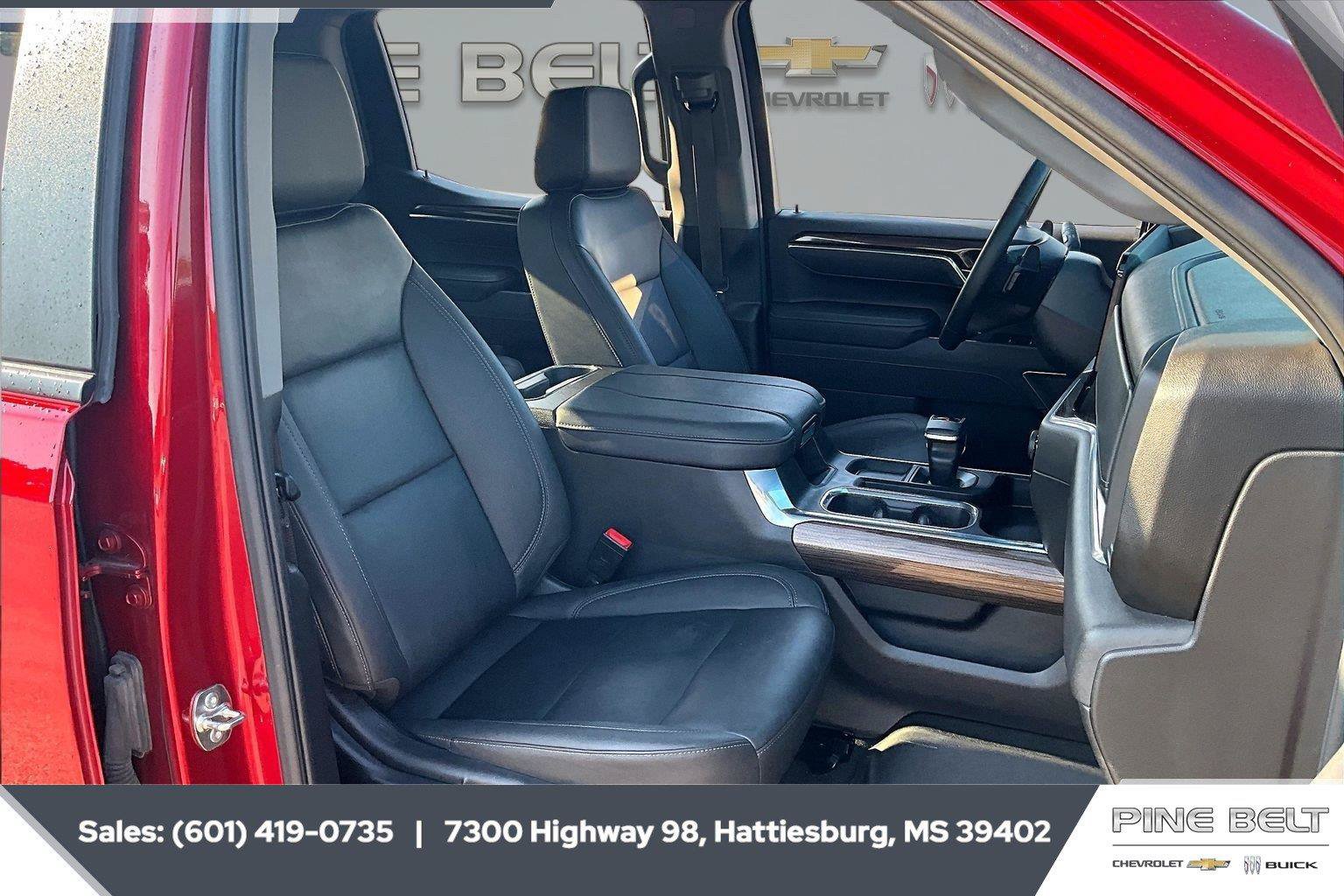 Used 2025 Chevrolet Silverado 1500 LT Trail Boss w/ Convenience Package II AWD/4WD image 7