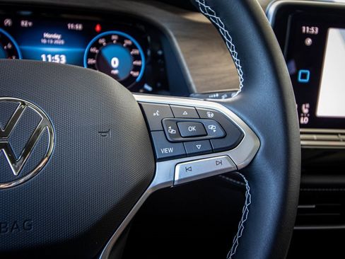 New 2026 Volkswagen Atlas SE image 35