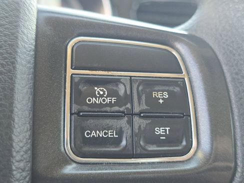 Used 2016 Dodge Dart SXT image 29