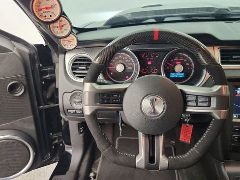 Used 2010 Ford Mustang Shelby GT500 RWD image 34