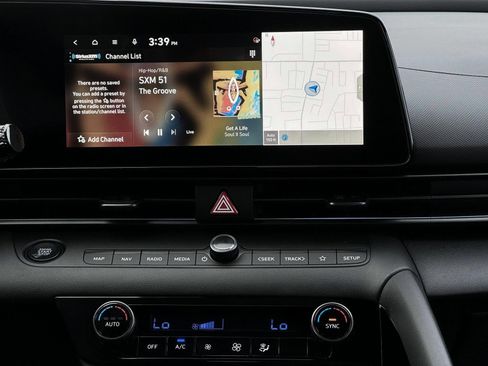 New 2025 Hyundai Elantra SEL image 19