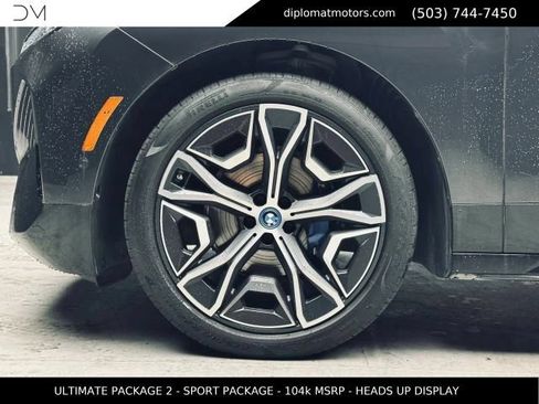 Used 2023 BMW iX xDrive50 w/ Ultimate Package 2 AWD/4WD image 36