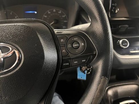 Used 2023 Toyota Corolla LE image 26