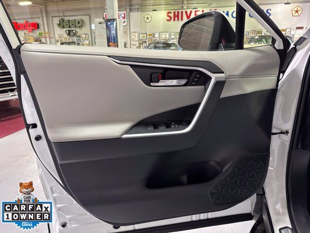 Used 2021 Toyota RAV4 Limited AWD/4WD image 15