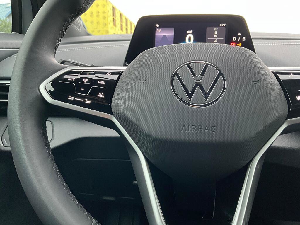 New 2026 Volkswagen ID.4 Pro AWD/4WD image 22