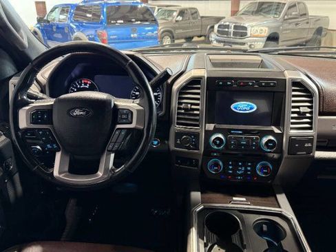 Used 2017 Ford F350 Platinum w/ Platinum Ultimate Package image 19