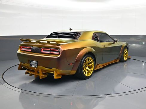 Used 2023 Dodge Challenger SRT Hellcat RWD image 7