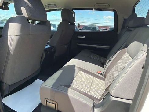 Used 2021 Toyota Tundra SR5 w/ SR5 Upgrade Package AWD/4WD image 22