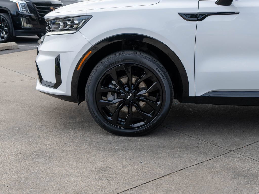 Certified 2023 Kia Sorento SX AWD/4WD image 28
