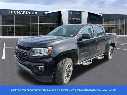 Used 2022 Chevrolet Colorado Z71 AWD/4WD image 2