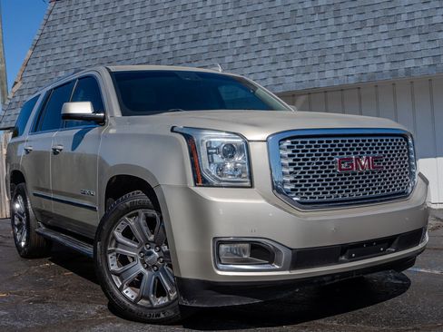 Used 2016 GMC Yukon Denali w/ Open Road Package image 7