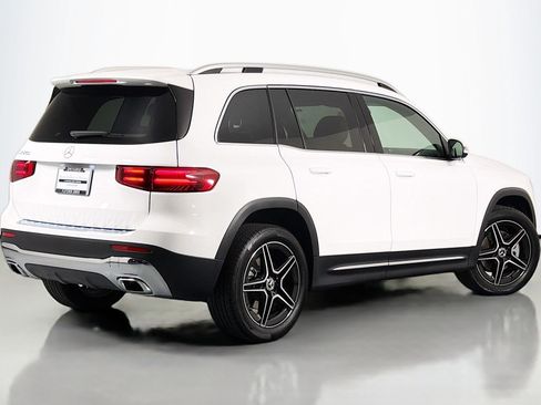 Used 2026 Mercedes-Benz GLB 250 image 12