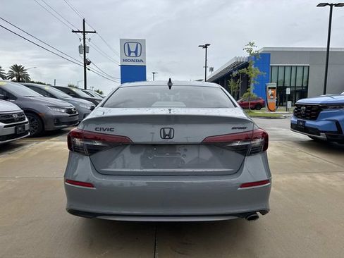 Used 2025 Honda Civic Sport image 6