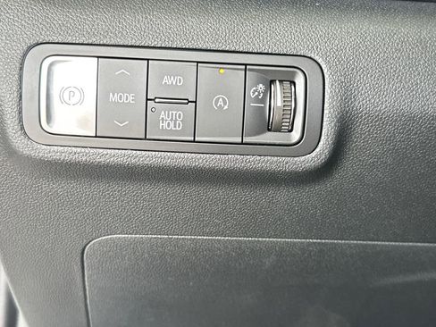 New 2026 GMC Terrain AT4 w/ Technology Package II AWD/4WD image 19