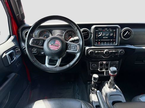 Used 2022 Jeep Wrangler Unlimited Sahara w/ LED Lighting Group AWD/4WD image 23