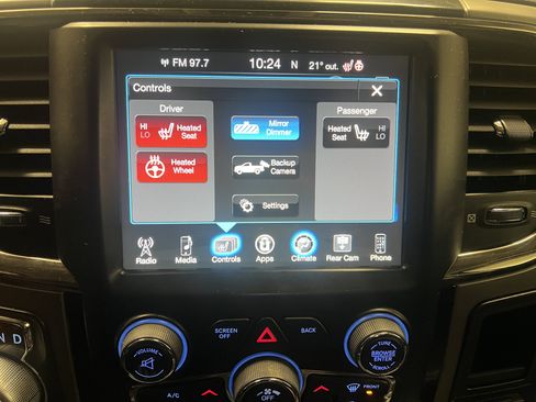 Used 2016 RAM 1500 Sport RWD image 23