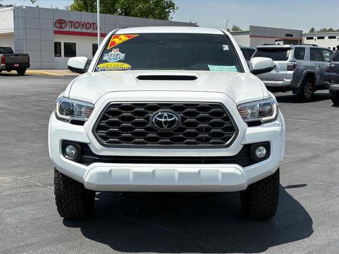 Used 2022 Toyota Tacoma TRD Sport w/ Technology Package AWD/4WD image 25