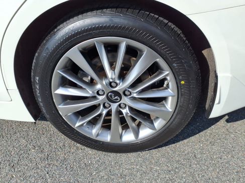 Certified 2023 INFINITI Q50 Luxe w/ Cargo Package AWD/4WD image 9