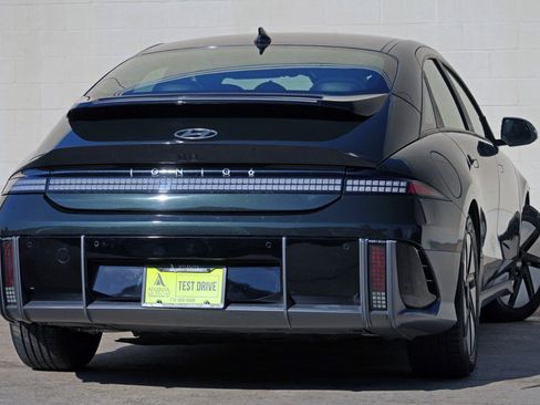 Used 2023 Hyundai Ioniq 6 SE AWD/4WD image 4