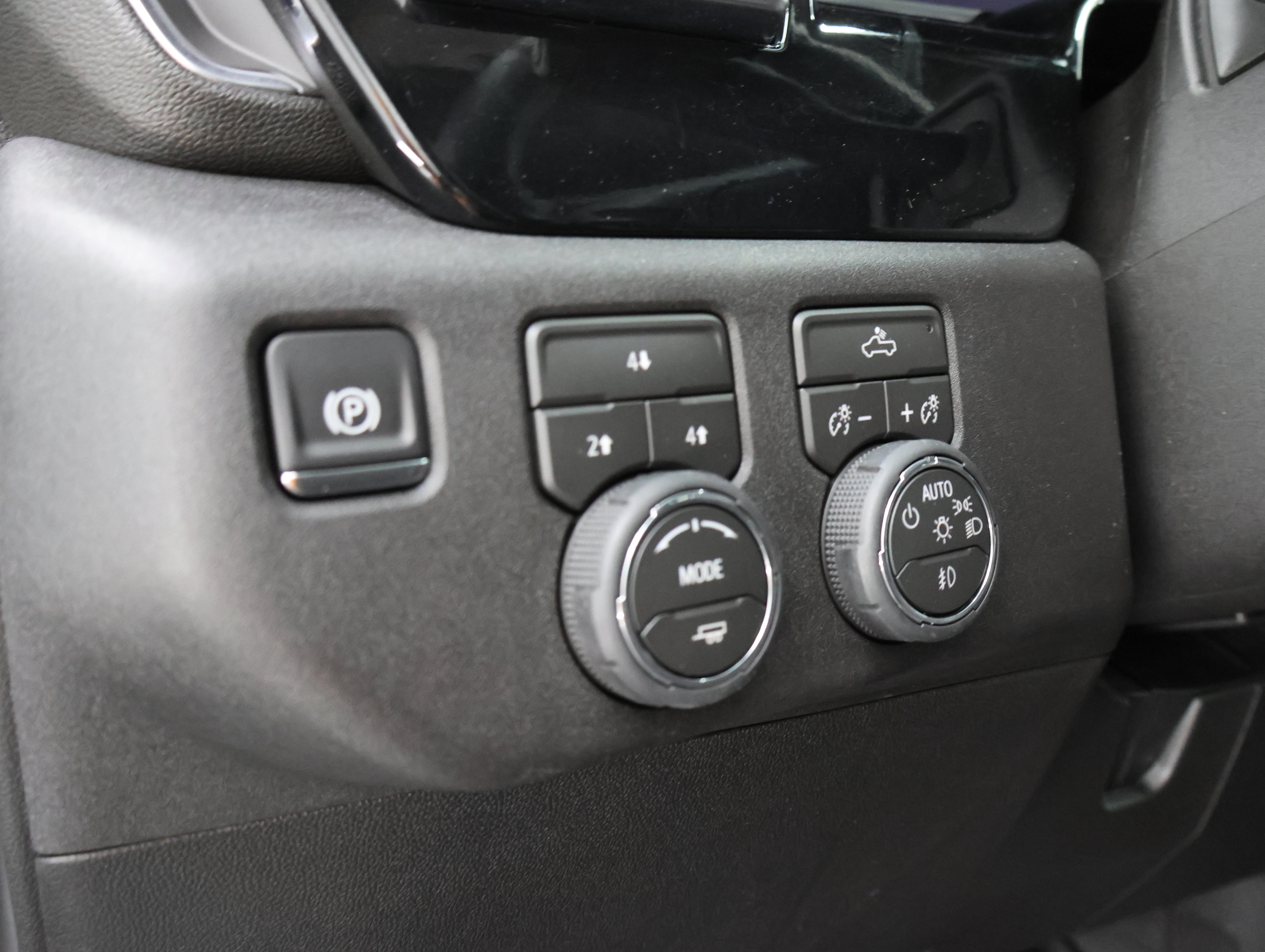 Used 2026 Chevrolet Silverado 2500 LT AWD/4WD image 43