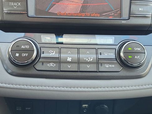 Used 2013 Toyota RAV4 XLE AWD/4WD image 21