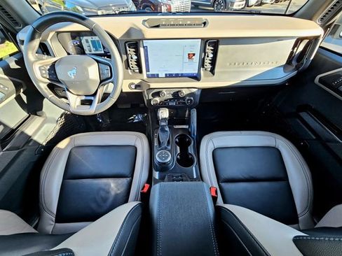 Used 2024 Ford Bronco Wildtrak AWD/4WD image 25