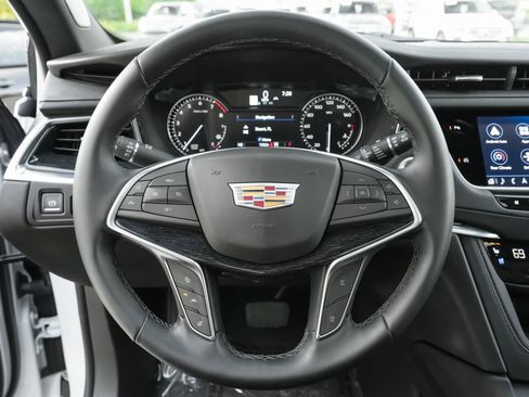 Used 2025 Cadillac XT5 Premium Luxury AWD/4WD image 19