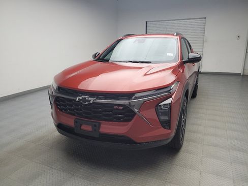 Used 2024 Chevrolet Trax RS w/ Sunroof Package FWD image 15