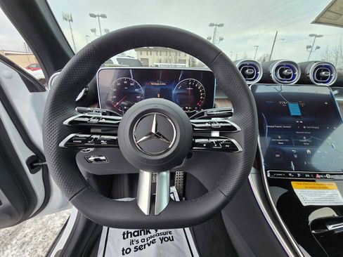 Used 2025 Mercedes-Benz GLC 350e 4MATIC image 28