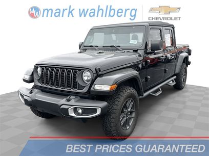 Used 2024 Jeep Gladiator Sport