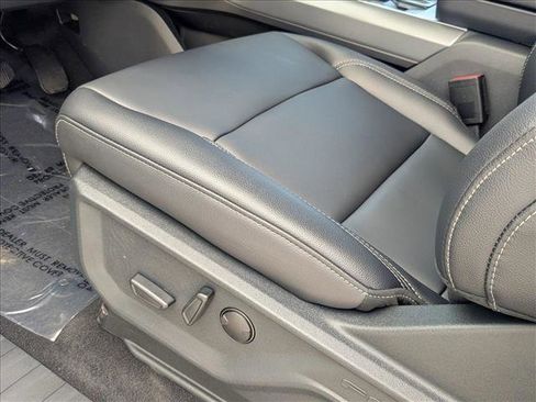 New 2025 Ford F150 XLT w/ Equipment Group 303A High image 4