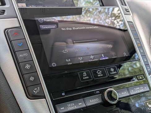 Used 2020 INFINITI Q50 Luxe w/ Essential Package (3.0T Luxe) RWD image 8