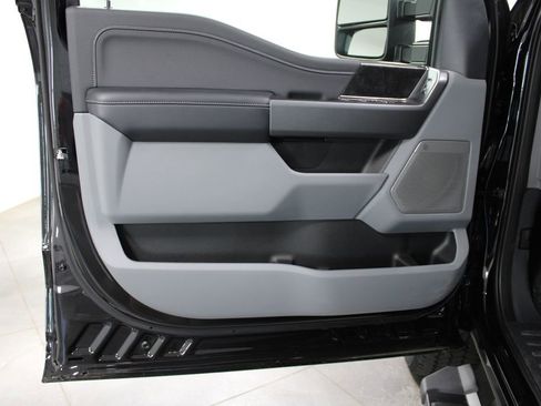 New 2025 Ford F250 XLT w/ Black Appearance Package image 23