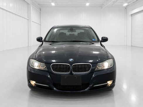 Used 2010 BMW 335i Sedan RWD image 3