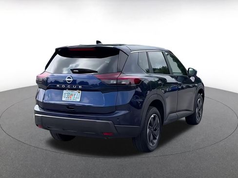 Used 2025 Nissan Rogue SV FWD image 15