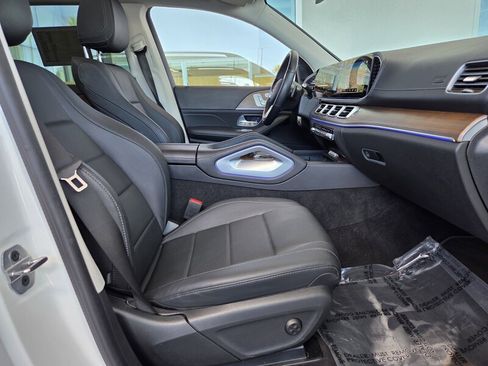 Certified 2023 Mercedes-Benz GLS 450 4MATIC image 22