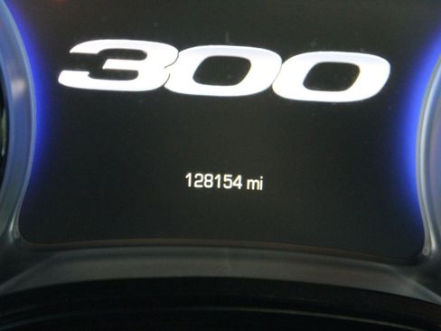 Used 2016 Chrysler 300 S image 17