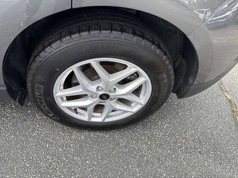 Used 2024 Ford Edge SEL image 16