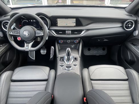 New 2024 Alfa Romeo Stelvio Quadrifoglio image 32