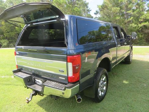 Used 2017 Ford F250 King Ranch w/ King Ranch Ultimate Package image 6