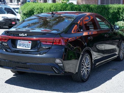 Used 2022 Kia Forte GT-Line w/ GT-Line Premium Package FWD image 9