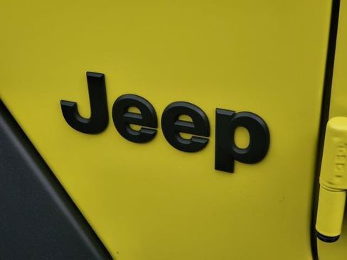 Used 2023 Jeep Wrangler Sport AWD/4WD image 24