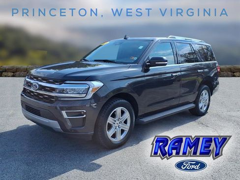 Used 2024 Ford Expedition Limited image 1