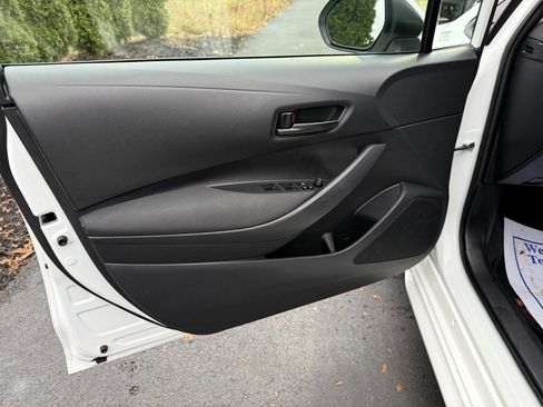 Certified 2024 Toyota Corolla LE image 10