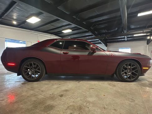 Used 2017 Dodge Challenger R/T w/ Quick Order Package 22P T/A image 6