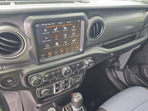 Used 2023 Jeep Wrangler Unlimited Sport w/ Sun And Sound Package AWD/4WD image 18